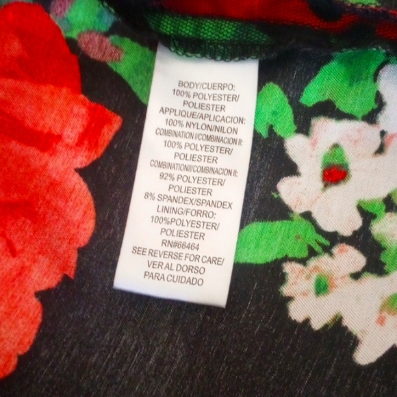 Studio One Floral pleated dress - Picture 9 of 9